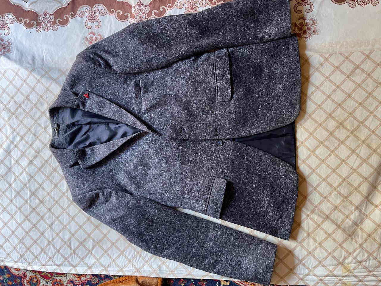 بالة اوربية نظيفة 100% رجالي ونسائي الجاكيت قطعة الفين دينار  وبقية قطع الف دينار  وجنط القطعة الفين كلهن ب10 واقل طلب 20 قطعة وتوصيل داخل الديوانية
للاتصال ***********
