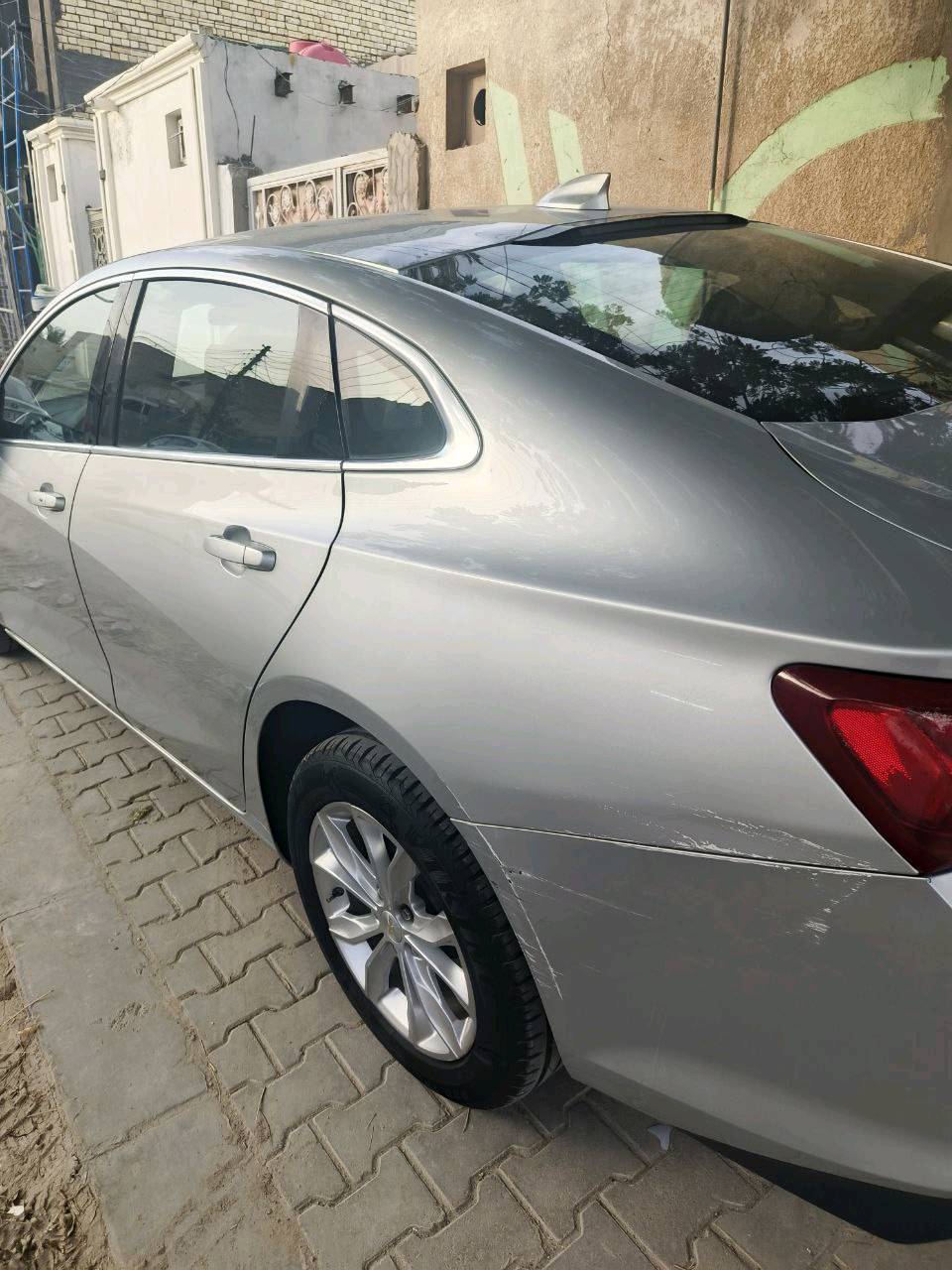 السلام عليكم ورحمه الله وبركاته 

🚗 سيارة ماليبو

🟣 ضربتها طخة خفيفة جدا يعني اخت الكلين وصورة الضربة مرفقة مع الصور 

🟢 2020 فئة LT
🟢 1500 Turbo
🟢 بصمة 
🟢 بصمة جنطة وبيبان
🟢 تشغيل عن بعد
🟢 تحكم بالستيرن
🟢 كشنات جلد
🟢 حدادية جيدة
🟢 تخم تايرات جديد بداية  هالشهر شادهن
🟢 تبريد قطعتين
🟢 رقم اربيل باسم شركة السنوية لحد 
2027 
 
🔴 بيع او مراوس بسيارة عالية موديل 
2022 فما فوق 

🟣 مكان السيارة / النجف الأشرف 

🔵 لتفاصيل اكثر ⬅️ التواصل واتس اب على الرقم 

***********