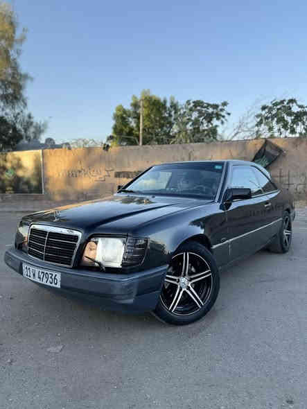 السلام عليكم 
مارسدس كوبيه موديل ١٩٩١ 
محركه  لبلادي ٣٠٠٠✈️
الرقم الجديد بسمي 
كير ومكينه خير من الله 💯
تبريد ثلج ❄️ 
صدر امامي خلفي جديد 
تخم تاير جديد 
كهربائيات كلها شغاله 
ويل كب جديد 
شاشه قلاب
فتحه  
قواعد دبل سليمات
السياره جديده بمعنه الكلام وبدون اي نقص وبل عافيه عل ياخذها 
 مكاني بغداد حي العامل 
السعر ٥٢ وبيها مجال 
‭٠٧٧٧ ٦٧١ ٤٠٧١
