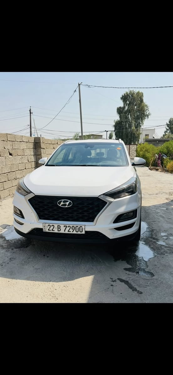 السلام عليكم سياره توسان البيع موديل 20 فول مواصفات من عده البنرامه سياره وارد أمريكي مكان السياره بغداد الدوره الرقم/***********/***********
