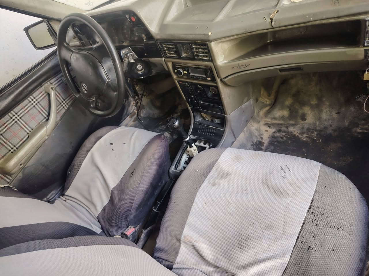 السلام عليكم لبيع كاديت جنط رقم أخضر موديل 91 حجم 16 وكاله او تحويل السعر 12 او بي مجال اتصل فقط خاص ماجوب *********** /  ***********
