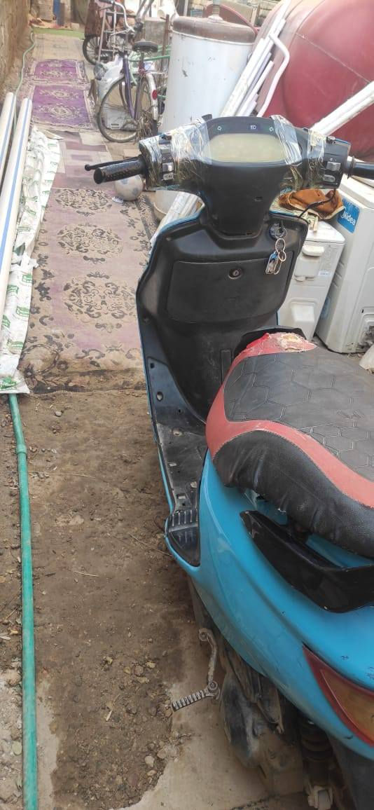 سلام عليكم 
دراجه فراشه للبيع 
السعر 300الف و بيه مجال 
دراجه كامل كلشي مفتوح 
المكان الجلبيه حي النهضه الثلاثه قرب مدرسه الخلاني


**إذا كنت صاحب هذا الإعلان وتريد حذفه لأي سبب، رجاءا أرسل رسالة إلى الدعم الفني**