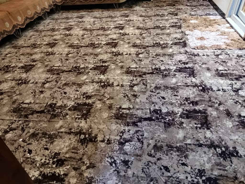 سلام عليكم كاربد لبيع عرض ٤وفوك وطول ٥استعمال قليل مكان كربلاء ٧٥ رقم ***********

