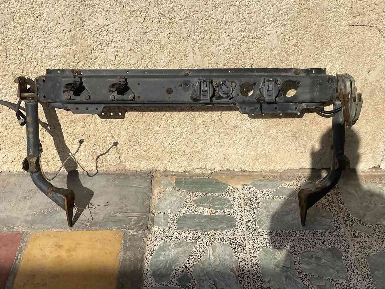 للبيع✔️
جحش خلفي مع البوري 
مان صقر ***********
