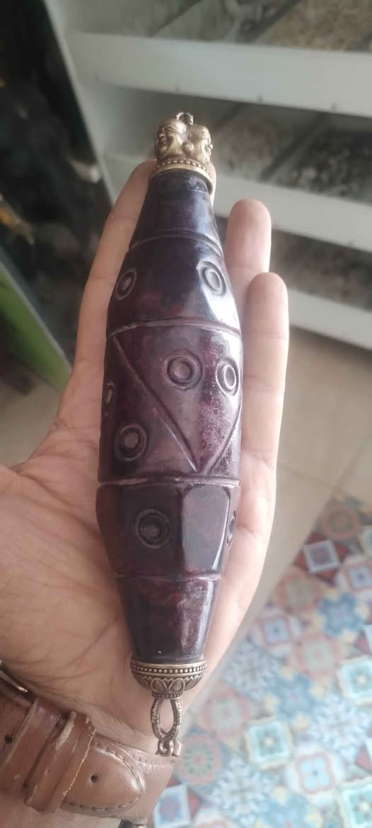 قطعة من حجر عباس اباد شكل مميز جاذب مغناطيس ممكن تتعلق في صاله او مكتب
السعر نهائي ١٠٠ الف
واتساب *********** بغداد, العراق
