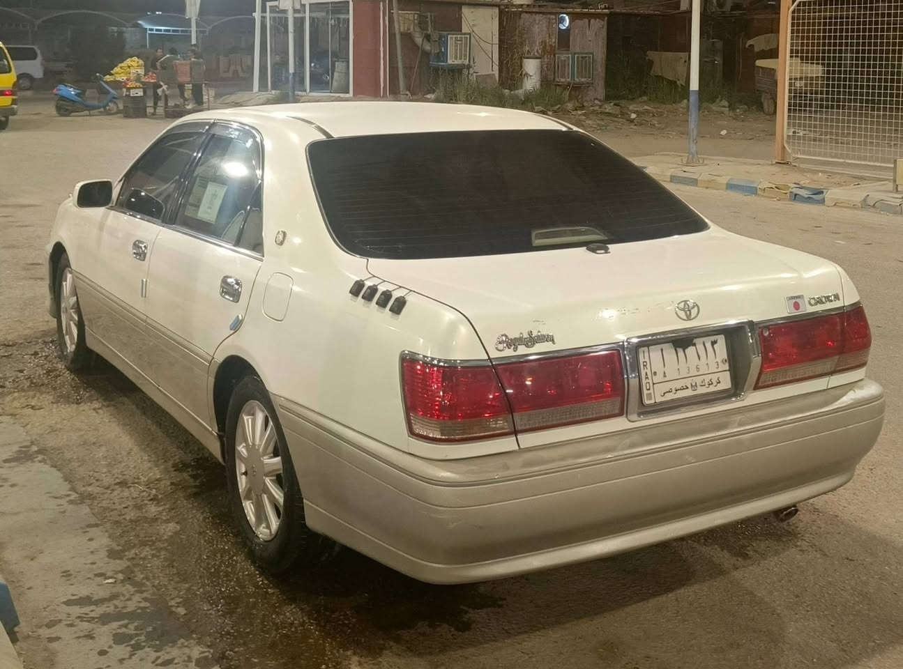 ملكة للبيع مكفولة كفالة عامة من الگص والضربة والاصوليات  رقم كركوك مدفوعة گمرگ باقية على الرقم دكمتين  مري شفط كشانة أربعة كهربائيات بردة خلفية كرستال سيارة خضراوية مكان نجف كوفة حي ميسان ***********
