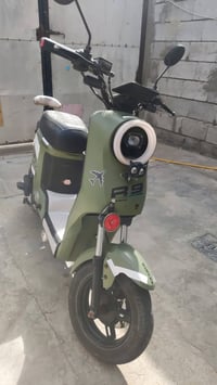 R9 موديل 25 • نضيفة • بدون بطاريات