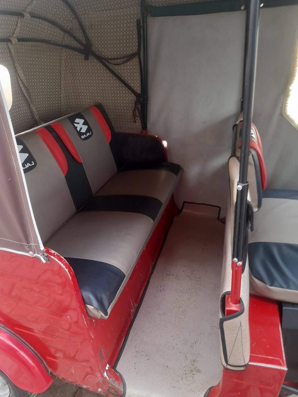 تكتك للبيع موديل 20 شهر الرابع اوراق وكيلها شاكر ابو المجر ميسان المجر الكبير ***********
