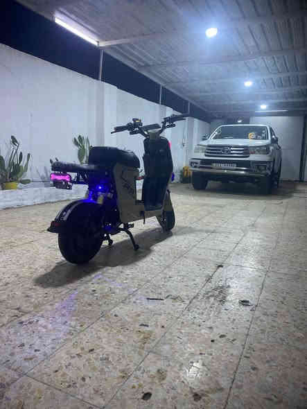 سلام عليكم
دراجه شحن R9 للبيع
مديل 2025
نضام R 
بطاريات جديد (ما متفوخات) 
اربع سرع 
كلشي شغال
الدراجه جديده 
صار اله شهرين من طالعه من الوكيل
السعر 425 وبيه مجال
للتواصل ***********
