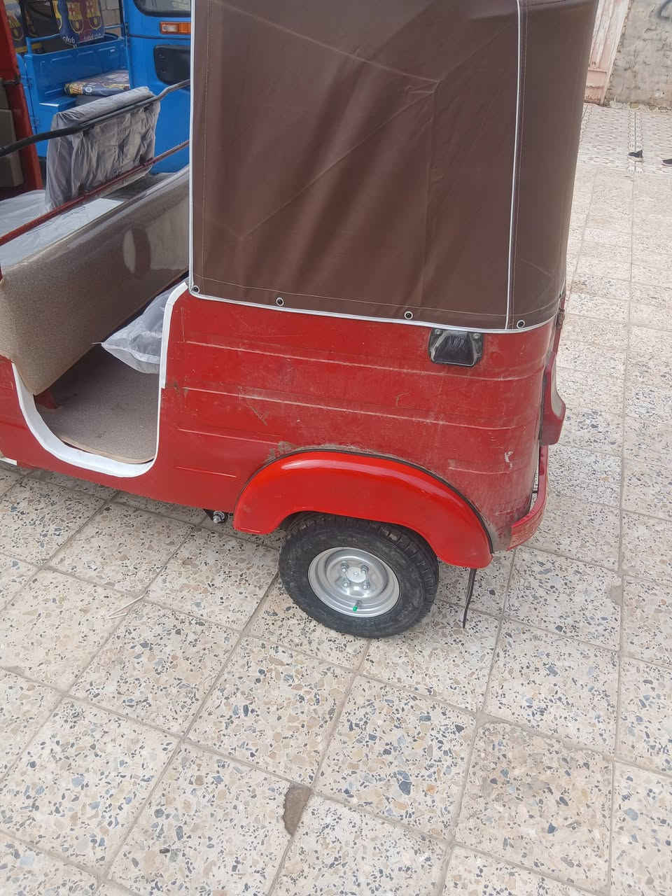 تكتك موديل 18سنويه تكتك الكشره كفاله المكينه  ناعمه لاتنقيص ولاتبخير مكاني عماره حي ه  سعره. 5250. وبيه مجال الشراي.  ***********.      ***********.
