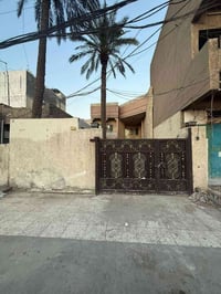 بيت 200م للبيع في منطقة حي البنوك / قرب لحوم البركه مقابيل التشجير قرب...