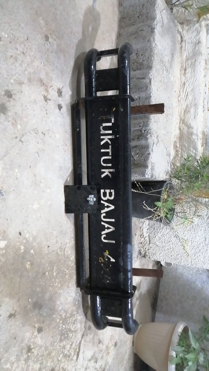 السلام عليكم درع تكتك خلفي للبيع يرهم الكل انواع التكاتك السعر 120 الف الدرع حديد موستيل لاينعوج ولايزنجر


**إذا كنت صاحب هذا الإعلان وتريد حذفه لأي سبب، رجاءا أرسل رسالة إلى الدعم الفني**