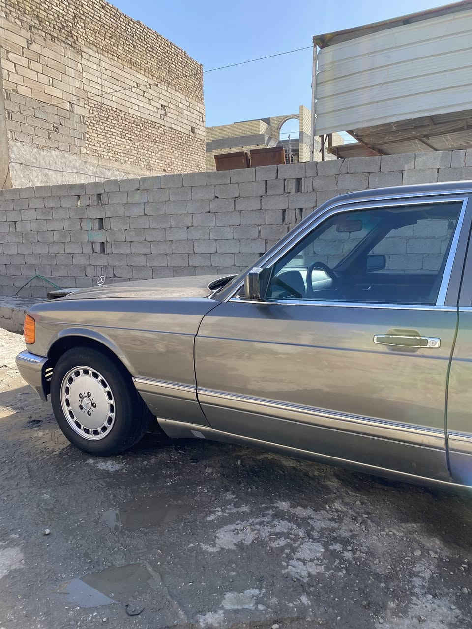 سلام عليكم مارسدس رئاسي 300مديل 87مكينه وكير بلادعنكبوتً مكينه كير حداديه إماميه. وخلفيه. وتخم تاير جدد سياره جديده دبل مروحه. دبل فيتيم سياره سنتر الك تقفيل  دواخل جديده تبريد. ثلج 🧊 سياره مكفوله من الضربه مصبوغه عام فقط مكفولهً من الضربه سياره جديده بمعنهً الكلمه ما نقصها. برغيً كهربائيات. كلها شغاله. من الطول. الطول. اريل. كهربائي رقم بغداد نكليزي. تحويل ثاني سنويه. جديده هزه جديده وسياره بل عافيه. عل ياخذها. السعر 58وبيها مجال الشراي مكاني كربلاء رقم الهاتف ***********/***********
