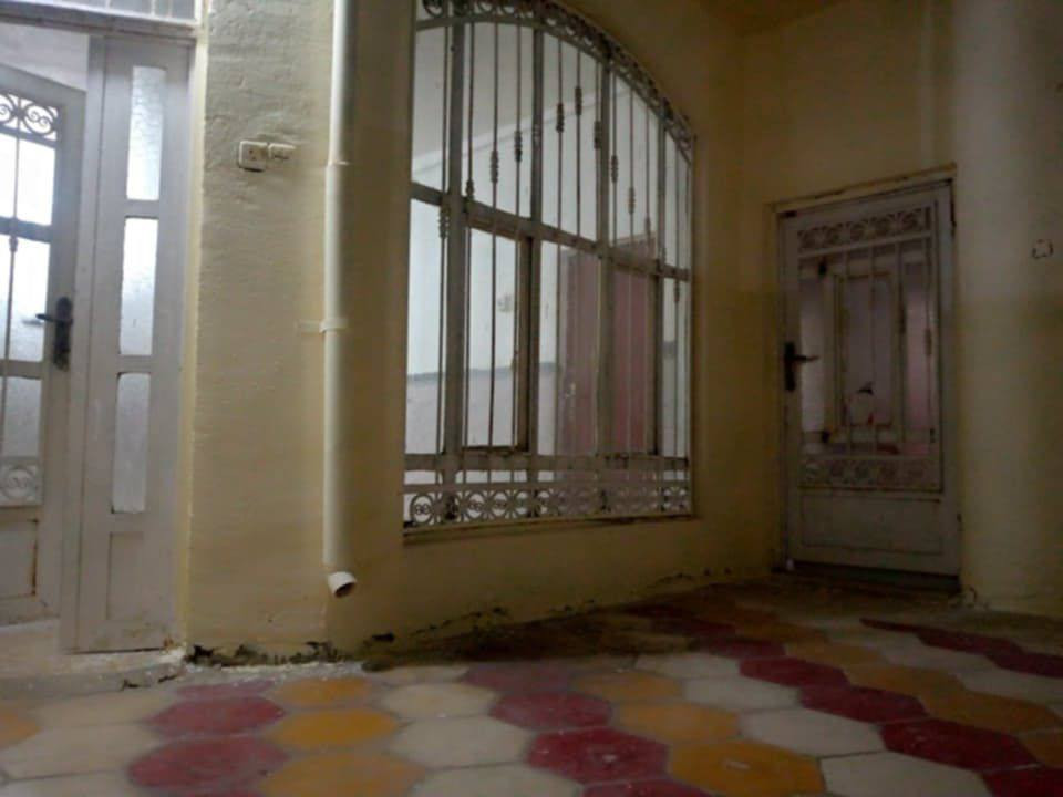 دار للايـــــــــــــــــجار
🌎 #العنوان ::حله حي الجزائر خلف الملعب الفرع الاول 
💸💸💸سعر الايجار// 300//🔒
⭕بيت للايجار المساحه مالته 120 متر
⭕يتكون من استقبال وغرفة نوم ومطبخ وكليدور وصحيات ⭕وكراج للسياره والبيت سيراميك وارضيه كاشي ونظبف جدا ⭕جدا وجاهز من كولشي حتى سخان وماطور ماء وخط مولدة #ملاحظه مطلوب عائله صغيره ومحترمه وموضف 
~~~~~~~~~~~~~~~~~~~~~~~~~~~~~~
اكثر ستفسار مراجعه مكتب الجشعمي للعقارات والمقاولات العامه في بابل 
موقع المكتب شارع 80 مال كربلاء خلف محطه بنزين خانه اضواء الحله 
                          ((بإدارة احمد الباشه)))

              *********** وتساب
      ***********📞

                      (( بإدارة مصطفى الملك))
       ***********📞
