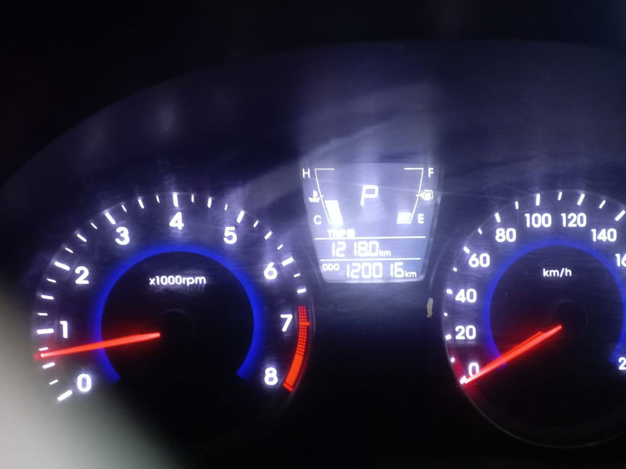 السلام عليكم
اكسنت ٢٠١٥ فول مواصفات بلو
بيه رش جاملق ودوسه
رقم انكليزي ونويه جديده
السعر ١٠٥وبيه مجال حك الجيه
العنوان بغداد البياع
هاتف ***********
