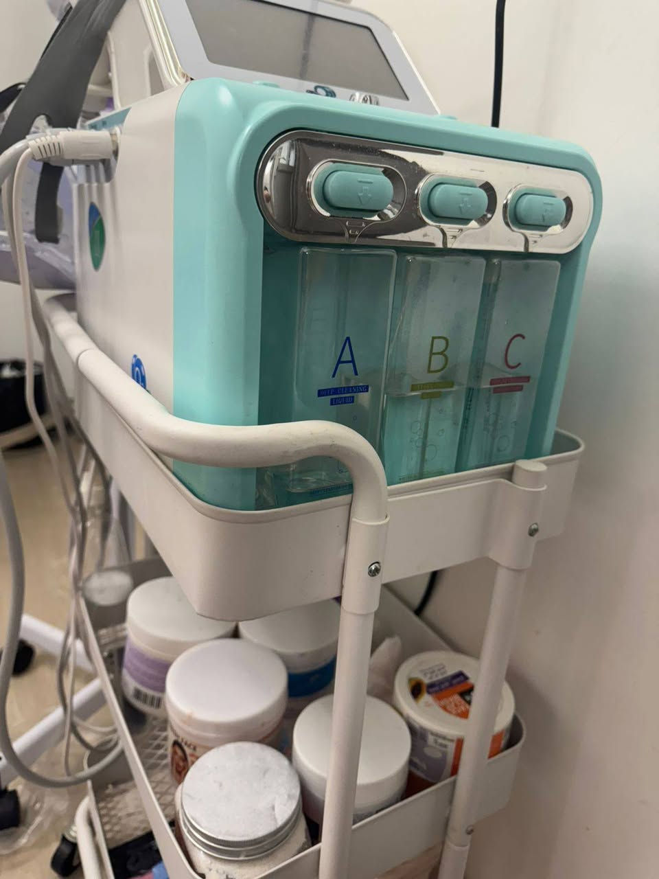 اثاث واجهزه استعمال قليل جديده للبيع الاتصال ***********
