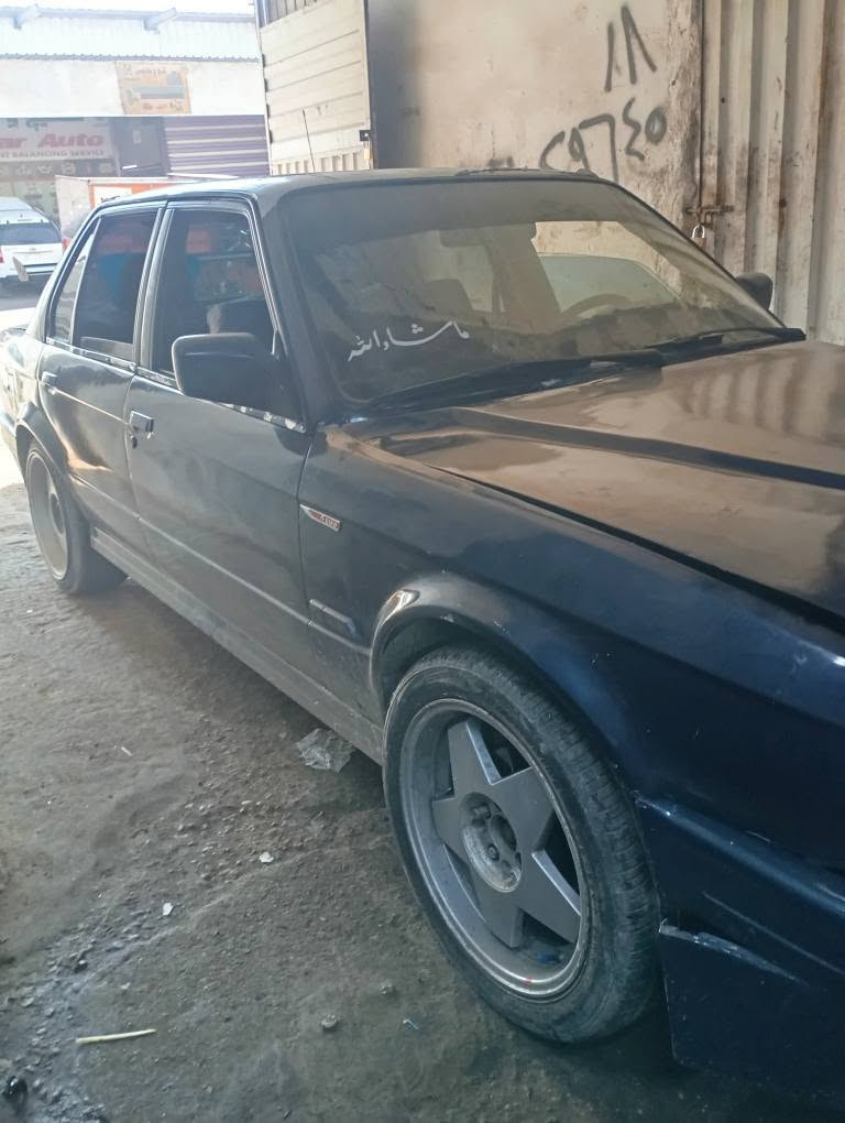 بەناوی خوا بیئێم زعرا بۆفرۆشتن سەنەوی کەسک ئەسلی چوار پستن مەکینە زنجیر لەقوەتی خۆی بێزارە شووێن هەوڵێر سبوغ حام کرایە دەحامی پشتو پێشی تازەیە پێش گەورەیە دەحمی نیە کەپسە بەشەرتی موسو بڕاوە ڕقم *********** أربيل, العراق
