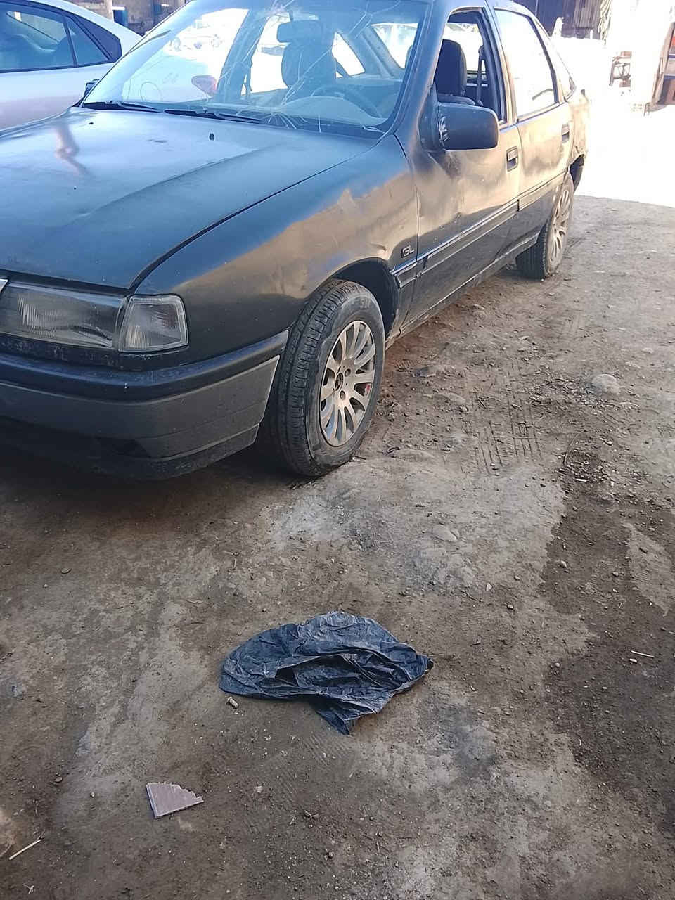 فكترا حجم ١٨ كير عادي محرك جديد جاهز من كل شيء موديل ١٩٩١ رقم فحص نينوى سنويا واجهة صاحب الشرعي في موصل ماعندي عنوان سيارة مسؤول عن السرقة أو طلب عشائري بيع في مكانه فحم في فحم السعر ١٧ ورقة بيها مجال استفسار اتصال برقم *********** مكان سيارة تلعفر
