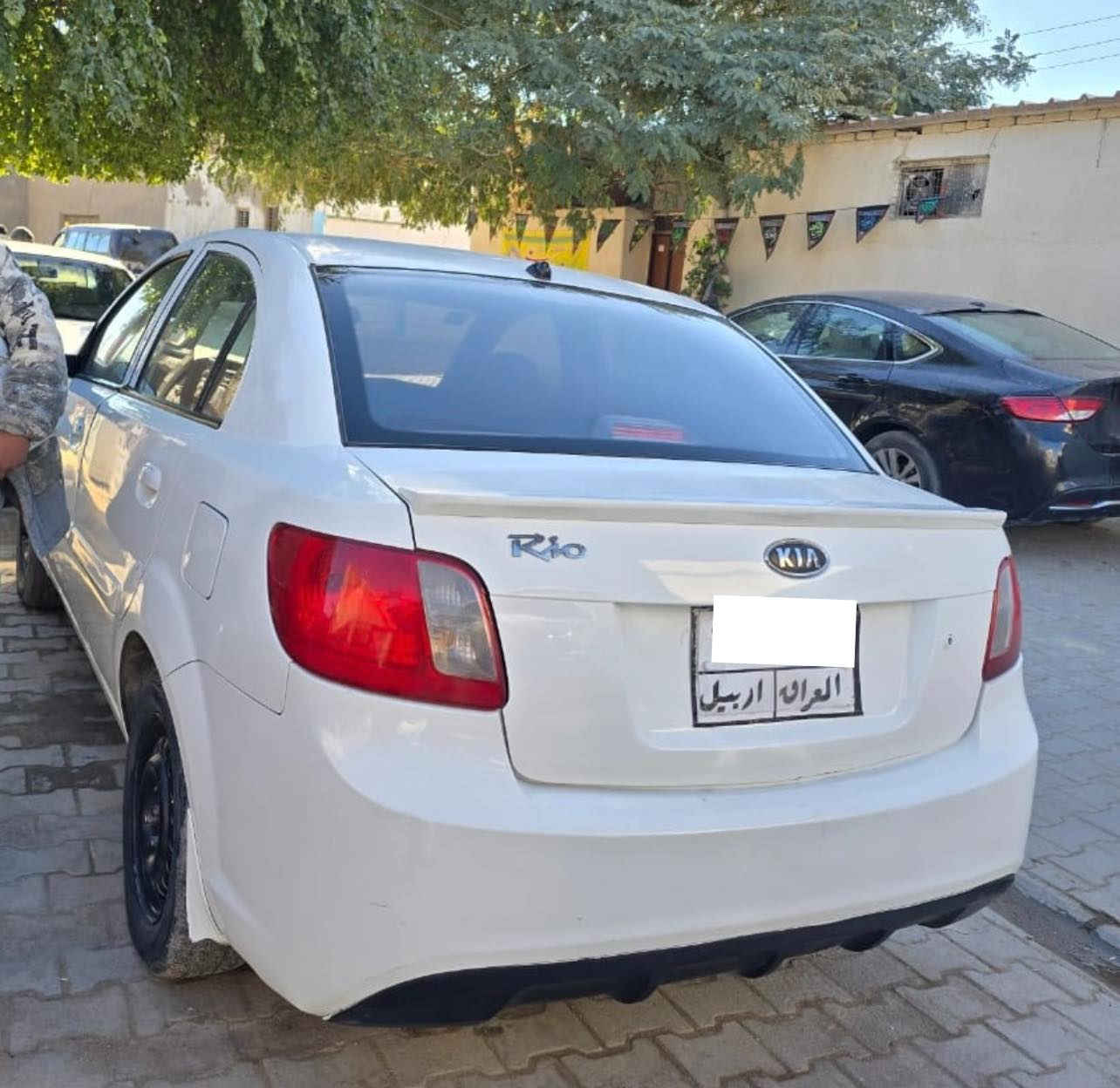 كيه ريو 2012 سياره صبغ عام لجماليه بدون ضربه سياره بيها  خيط بخار 67 وبيها مجال مكلف ب النشر الرجأء الاتصال ب برقم***********
