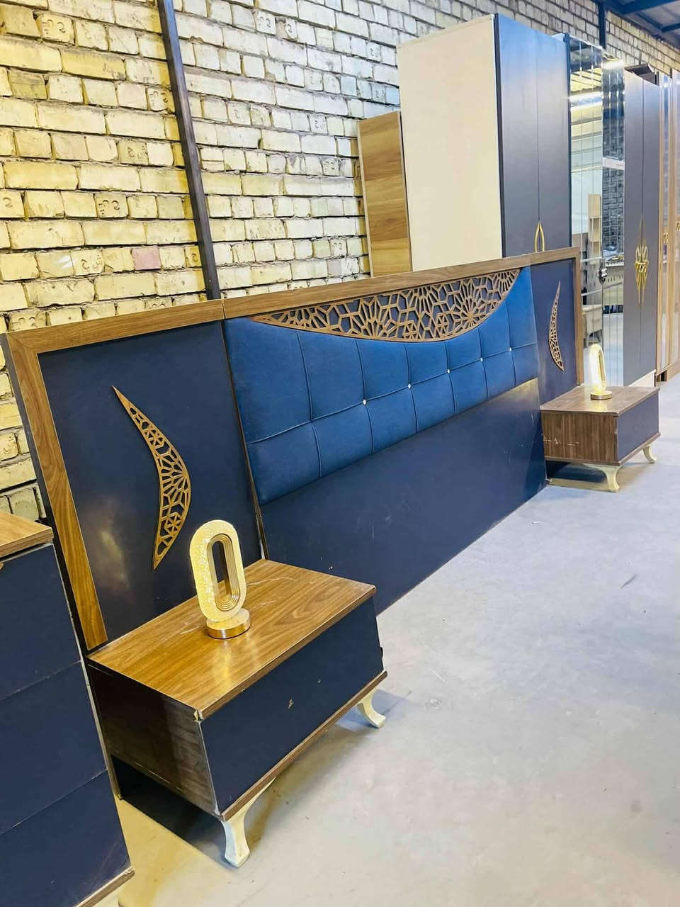 غرفه ترڪي مستخدم 🇹🇷
5قطع ***********
نضافه 75\💯
نضام سلايت💢
السعر 350💸
مع شد🪛 ونقل 🚚  مجاني  داخل بغداد  محافظات بكروه
