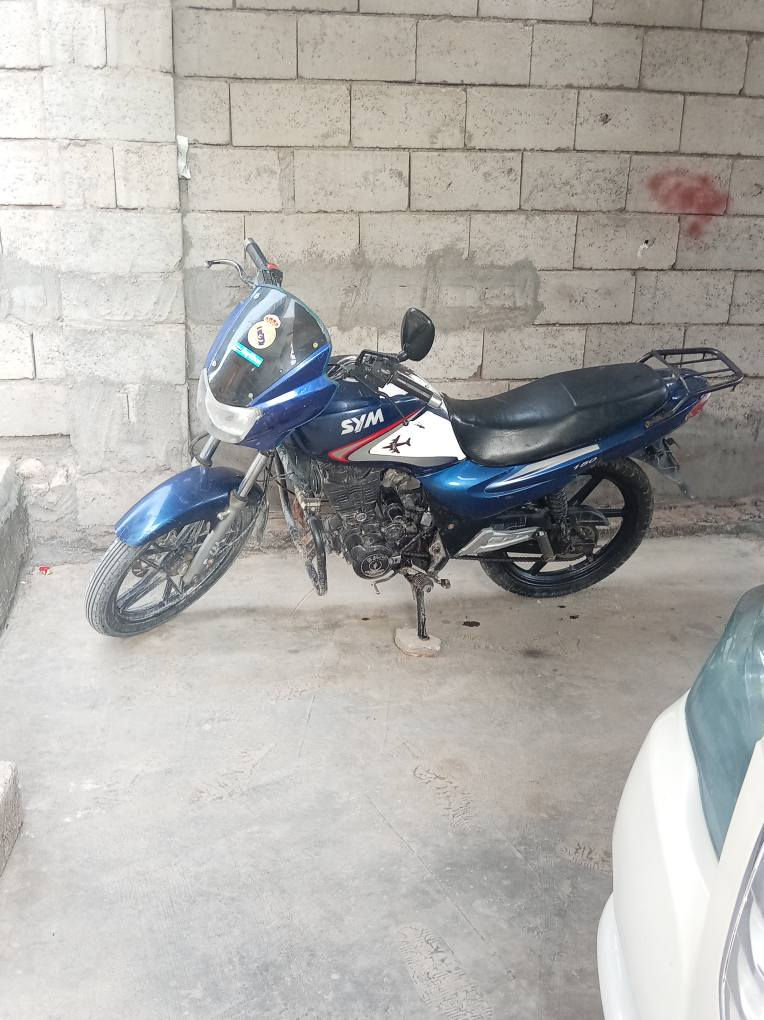 سلام عليكم سايم للبيع موديل17 الموطور جديد ونضيف كل شي مابي السعر 600 الاستفسار الاتصال على الرقم *********** الرمادي, الأنبار
