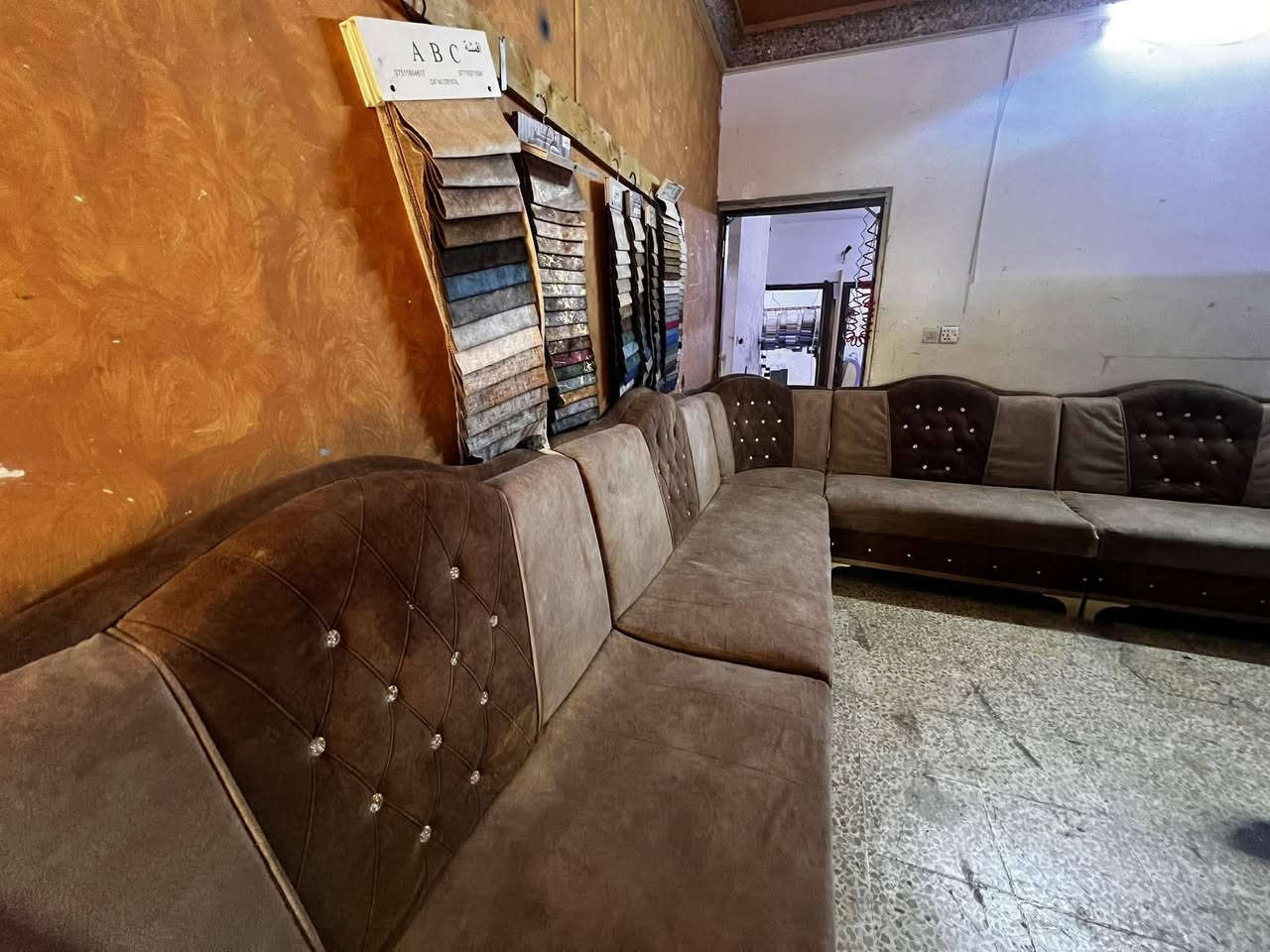 ديوان سبع امتار ونص حيل نضيف مابي اي عيب 
السعر 180 وبي مجال بسيط


**إذا كنت صاحب هذا الإعلان وتريد حذفه لأي سبب، رجاءا أرسل رسالة إلى الدعم الفني**