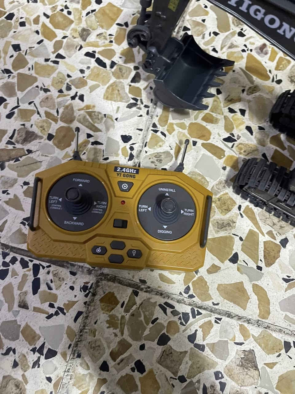 سلام وعليكم حفاره بهاذ الشكل بيها قطع حديد وبيها لا اعلى سعر ابيع للاستفسار ***********
