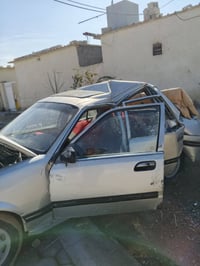 برنس للبيع موديل 1994 صار بيه حادث الله يجفيكم الشر ابيع ع حادثهة 0771...