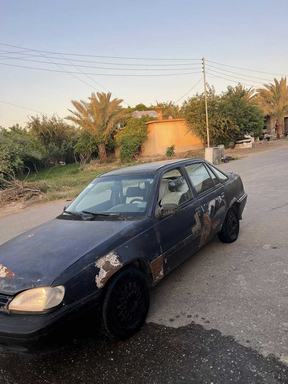 السلام عليكم
للبيع
دايو 
لمنز
رقم صلاح الدين نكليزي مشروع وطني سنويه تنتهي لل31
كير 
محرك شرط لاينقص ولايبخر

صدر خلفي
امامي 
جديد 
بدون خياس 
بدون 
ضربه
شواصي بلاد
تايرات جديد

مكان تكريت
البوعجيل

السعر 21
وبيها مجال
ويرهم مراوس 

الاستفسارا
***********
