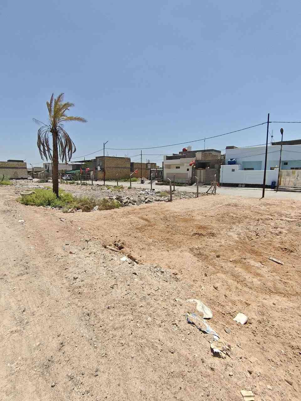 قطع 150 متر للبيع علوة الفحل قرب جسر الامام علي (ع) شارع القاعة منطقة مرتبه انارة وتبليط شارعه 10 متر ..***********
