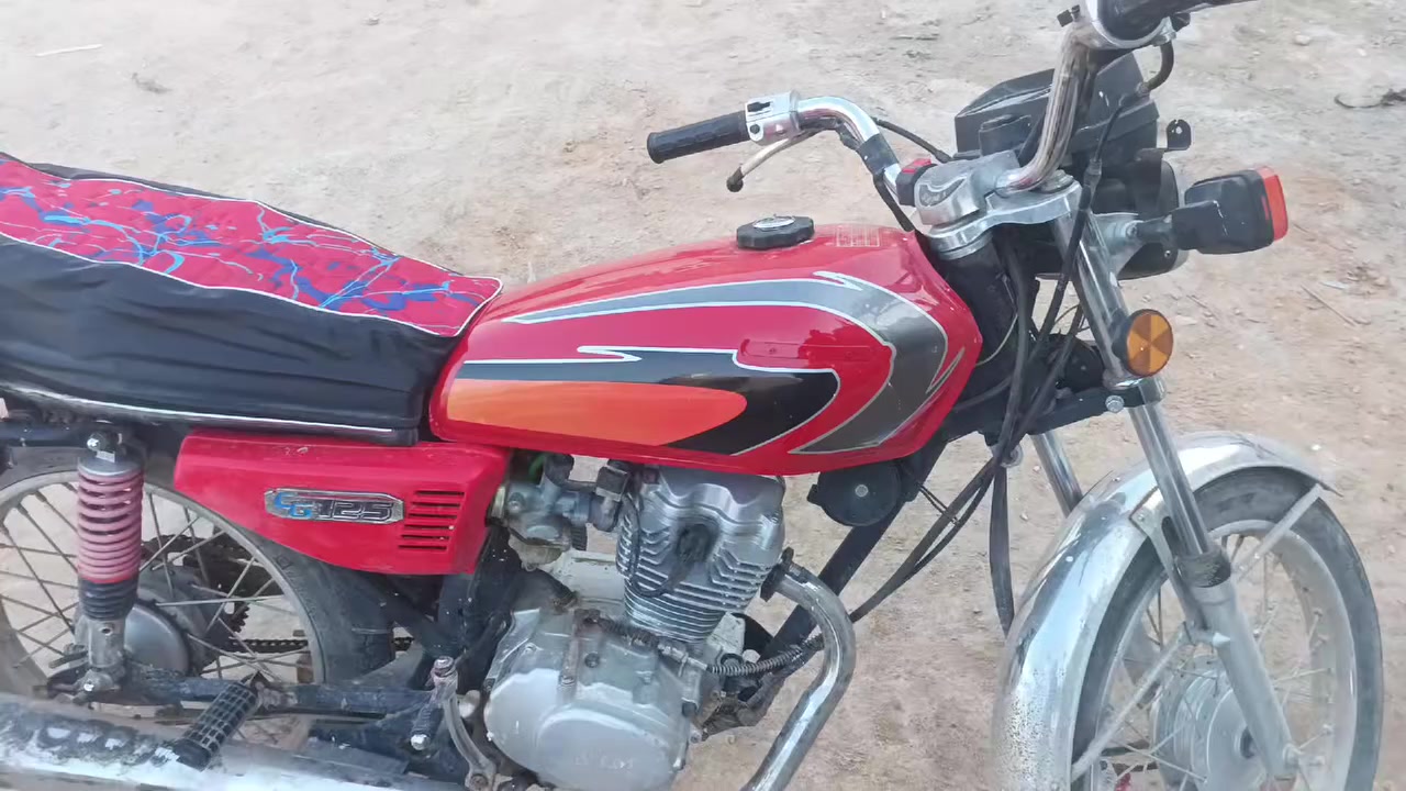 سلام عليكم 
اربعه كير سكنر  2025 
برغي ممفتوح بيهة دراجه نضيفه كلش مبدل بيهة بس تانكي محرك فول السعر 650

***********
