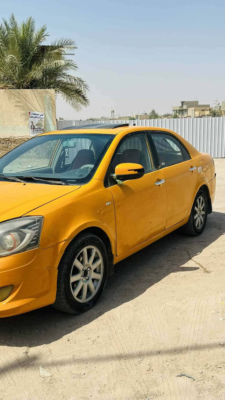 جيلي موبل موديل 13السياره كير و مكينه مكفولات المكينه لاتنقيص ولاتبخير رقمها بابل الجامه الاماميه ستوني بدلتهه حدادية جديده للاستفسار الاتصال ع الرقم ***********
