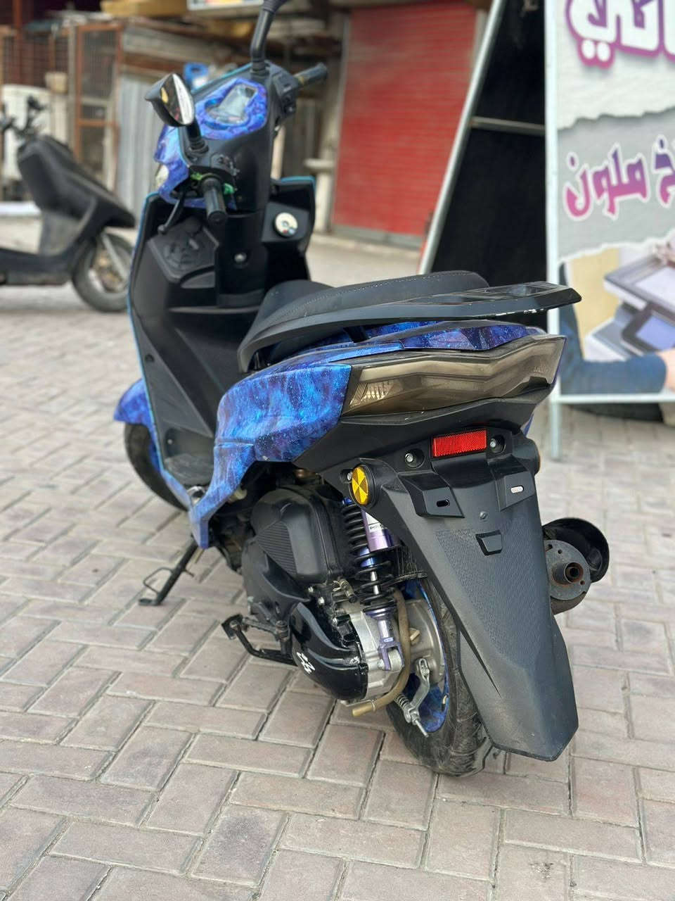 السلام عليكم سكنس كوري للبيع 2023 بصمه تشغيل عن بعد ستاند حساس منفذ شحن بها شاشه لمس دراجه زيرو جديده معنى كلمه ب 800 وبيها مجال حق الجيه بغداد حي القاهره قرب مركز شرطه القاهره بيكم خير وتدللون كفاله عامه رقم الهاتف ***********
