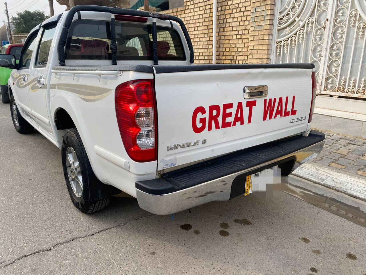 السلام عليكم للبيع كريت ول موديل 2016 رقم بغداد تحويل مباشر سياره مكفوله وجديده جدآ ماشيه 152 الف تخم تاير جديدماتخسر عليه الف جاهز من اي نقص وضع الشركه تدفئه شغاله تبريدشغال وضع الشركه السعر 90 وبيها مجال*********** واسط قضاء الحي
