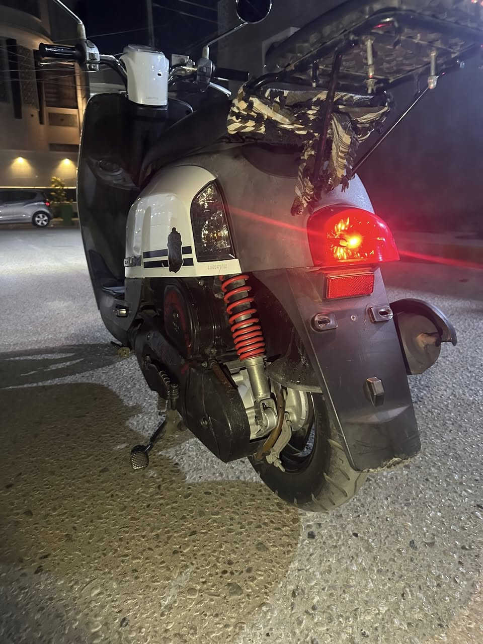 دراجه مال حاويه ماصاله هواي من طالعه جديده اي نقص مابيه مكان كربلاء ***********
