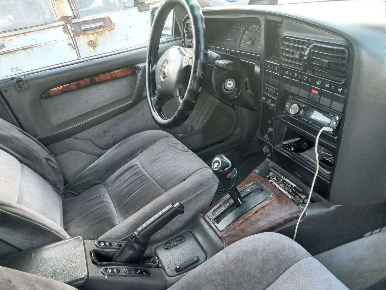 اوميكا فول مواصفات للبيع تبريد ماتشتغل كير أوتو موديل 93 سنويه 29مع بطاقة بانزين سياره في كركوك سعر 42بي مجال بسيط للطيبين ***********
