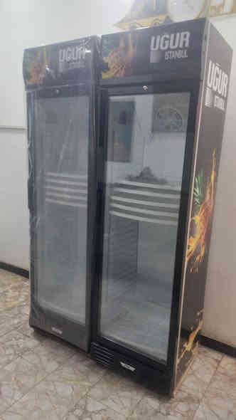 عارضات عمودية جديدة بالكارتون
سعر الوحدة ٣٥٠  الف وبيها مجال 
بغداد الشعب ***********
موجود اتصال واتساب
