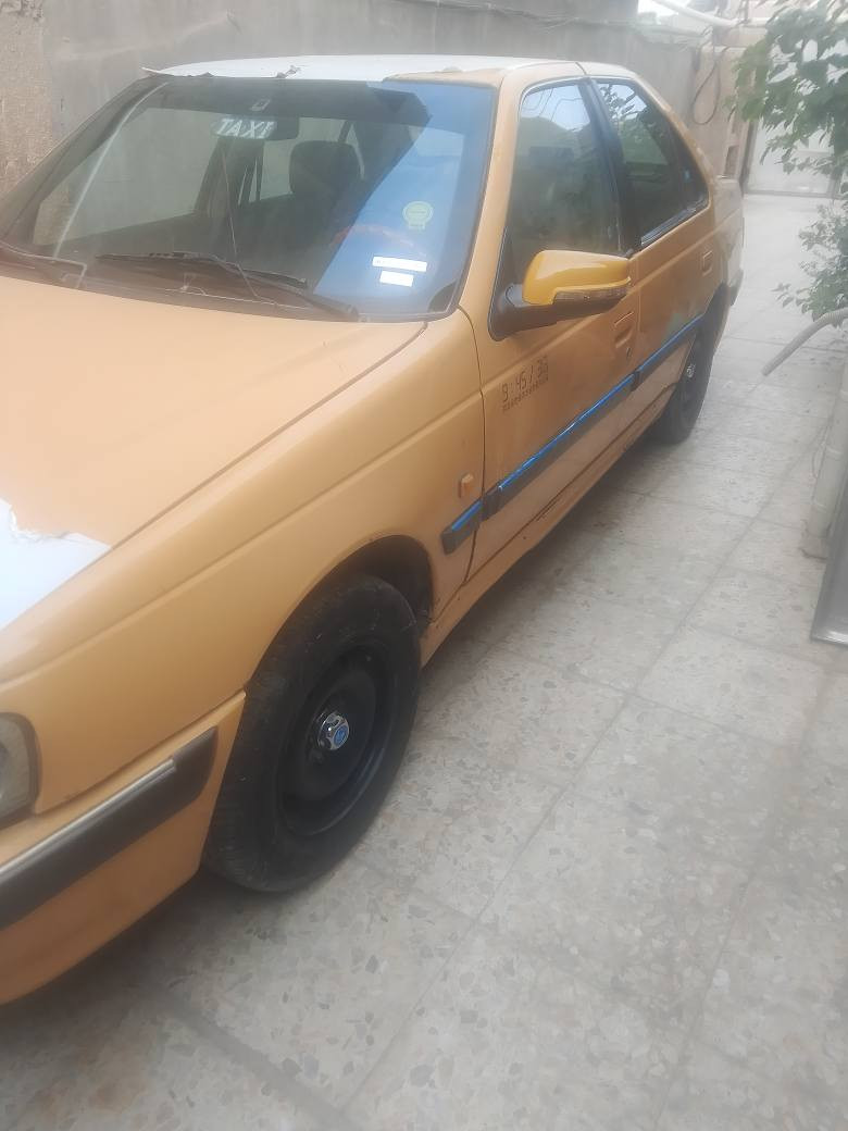 السلام عليكم بيجو بأرض موديل 2011رقم بغداد ألماني مشروع وطني محرك وكير جيد جدا حداديه جيده طخم تيرات جدد تبريد سياره بلادي مابيه ضربه ولاصبغ مصفره هيئة وغرامات السعر 32مبايل *********** بغداد, العراق
