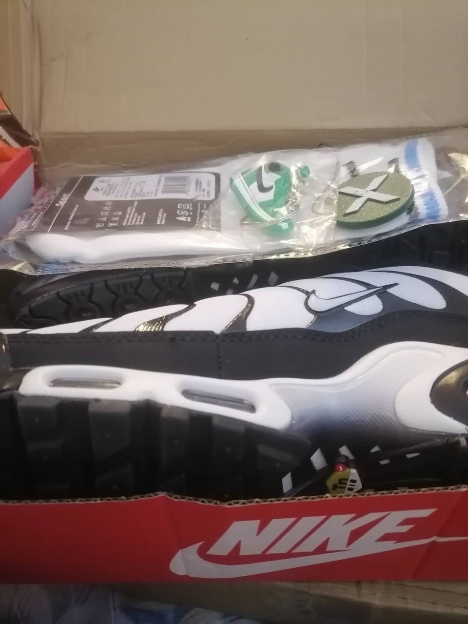 ماركه NIKE اصلي فيتنامي باركود حجم 43مامستعمل


**إذا كنت صاحب هذا الإعلان وتريد حذفه لأي سبب، رجاءا أرسل رسالة إلى الدعم الفني**