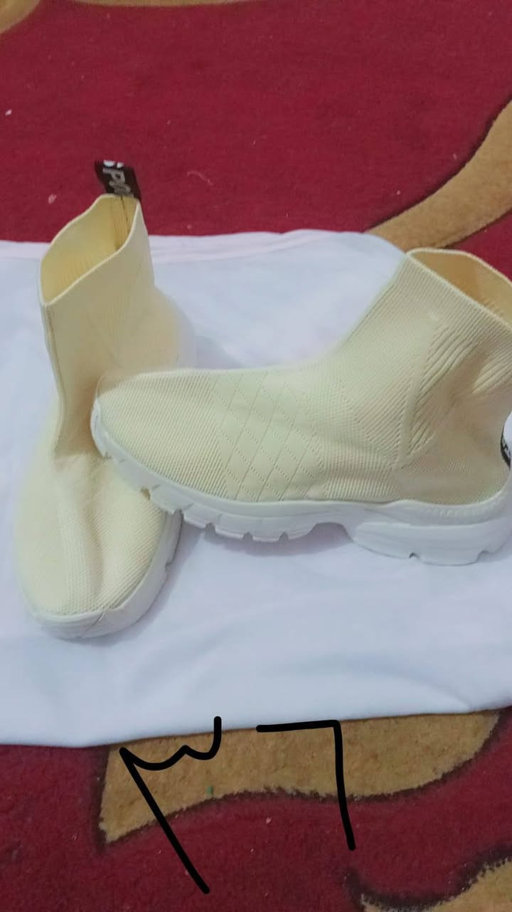 توفرت لدينا احذيه نسائيه جدد القياسات داخل الصوره
الي يعجبج دزي الصوره ع هذه الرقم ***********
