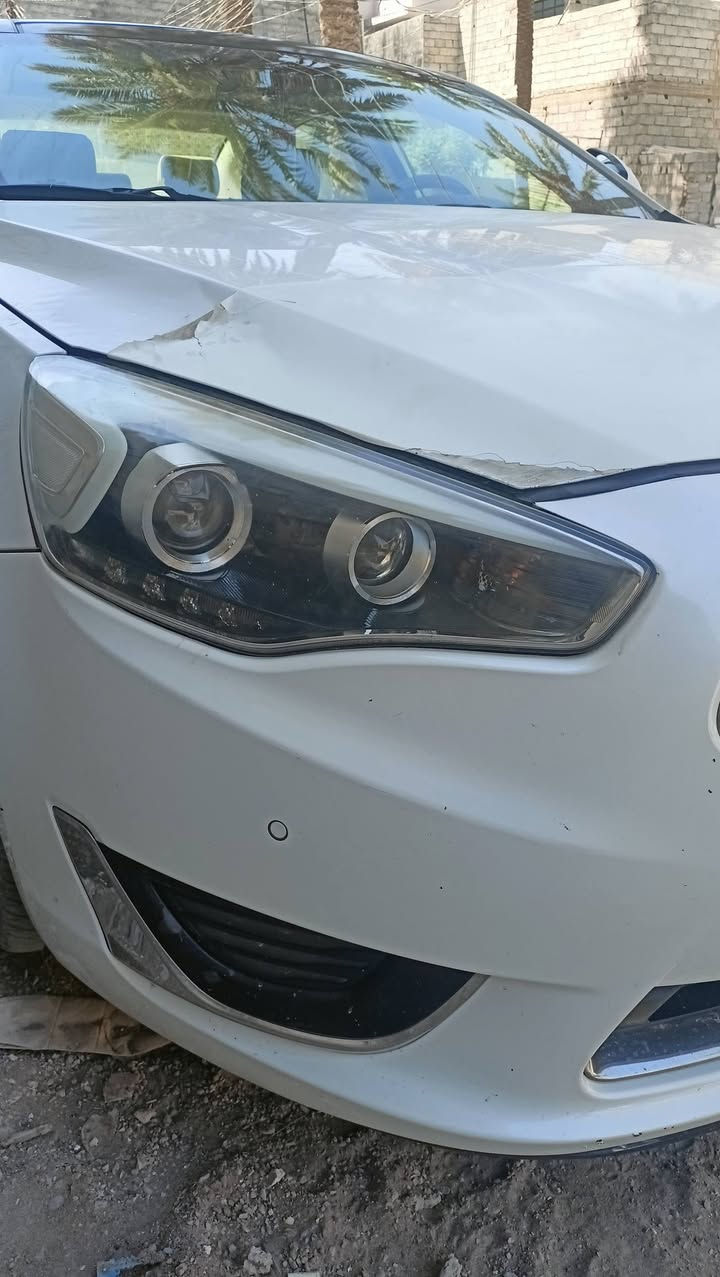 السلام عليكم ورحمة الله وبركاته اخوان للجنايه والي يعرفون بقيمة الجديد موالنظيف واهم شي تحكم بظمير 
كيا كادنزا 15 خليجي ملكي فول مواصفات بيها قطعه وحده مبدله ومصبوغ جامرلوغ امامي ايسر ورصعات خفيفه بلنيد والباقي مكفوله باسمي واستخدام شخصي موظف اني الله شاهد بس عدسات زرعتلها ب400 والله أقصر ع بيتي وماخلي برغي نقص وتجي تاخذ مني واذا ماتدعيلي يوميه والله بس بانزين وستر الله السعر قفل 150واذا اكو مراوس بسيارة عاليه بس كون نفس السعر
***********
