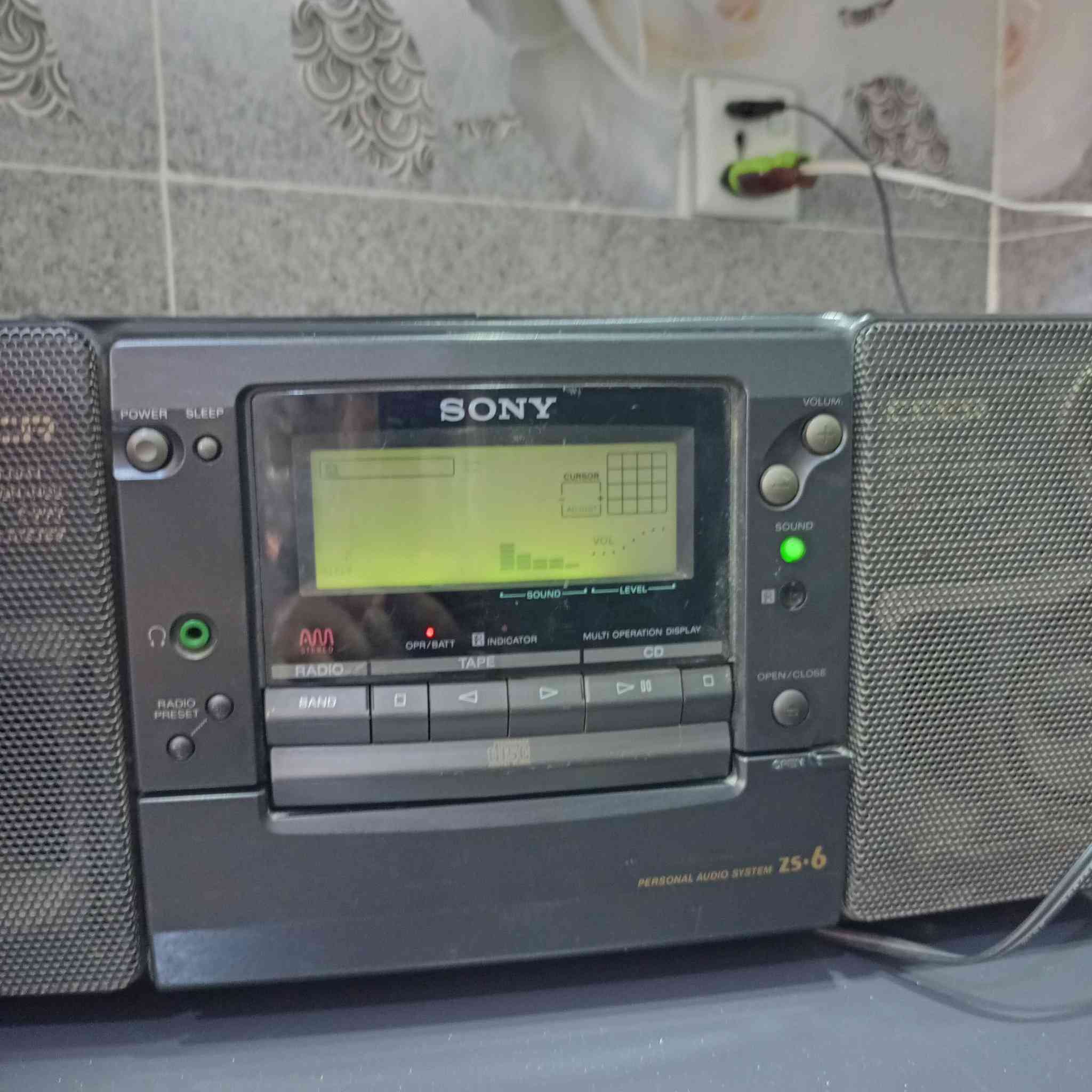 للبيع او مراوس براديو باحث شاشه وحسب القناعه .. الجهاز يعمل راديو 2 موجه اف ام اي ام المسجل لايعمل والسبدي ايضٱ لم يدخل تصليح صوت الراديو واضح وقوي جدٱ


**إذا كنت صاحب هذا الإعلان وتريد حذفه لأي سبب، رجاءا أرسل رسالة إلى الدعم الفني**