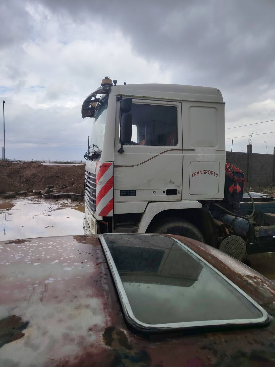 السلام عليكم فالفو للبيع موديل 89 كير 3في3 سعر 150 للاستفسار ***********
