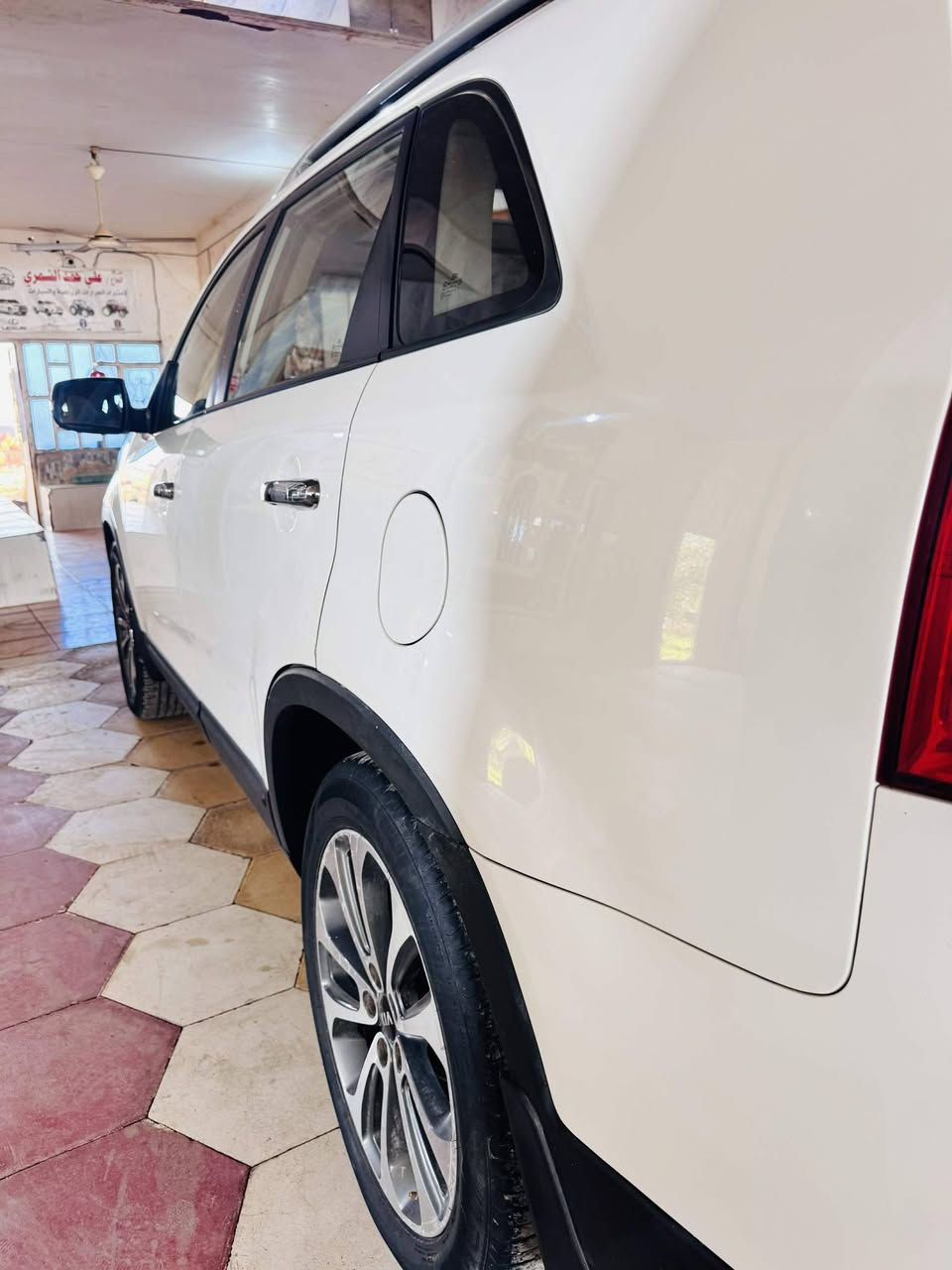 السلام عليكم سورنتو لمتد 2013 كفاله عامه رقم اربيل تريد تحويل تريد وكاله 
فول مواصفات 
ماشيه ٩٨
العنوان واسط الزبيديه 
الاستفسار 
***********
