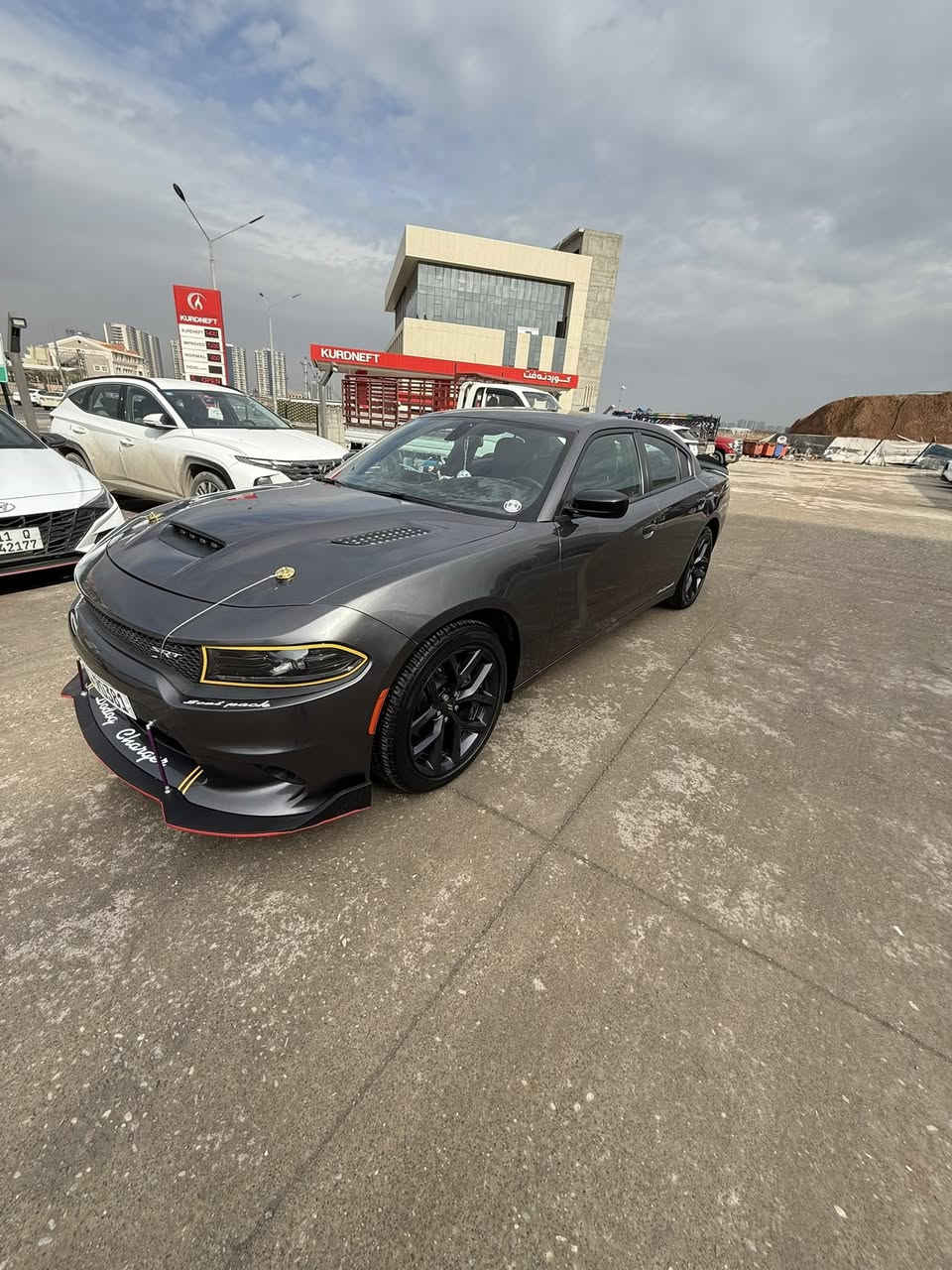 جارجر موديل ٢٣ sxtحادث قطعتين فقط بنيد وجاملغ ماشية ١٥ الف سيارة نظيفة بمعنى الكلمة تخم تاير جديد. السعر. ١٩٠. الاتصال. عالرقم. ‭٠٧٧١ ٥٠٧ ٧٩١٥‬ ضياء الدلفي
