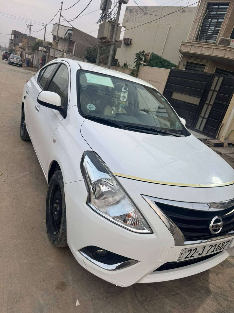 السلام عليكم 
نيسان صني هندي ٢٠٢٣ للبيع 
كفاله عامه 
بليته الزركه 
رقم السياره أربيل باسمي 
مواصفات السياره 
-تبريد ثلج 
-التدفئة ممتازه جدا 
- تحكم ستيرن 
- ⁠اشاير بالجاملغات 
- ⁠شاشه 
- ⁠كامره خلفيه 
- ⁠حساسات خلفيه 
-ممشه سياره 60الف  مكان سياره حله #سعر 126وبيها مجال 

رقم ***********
