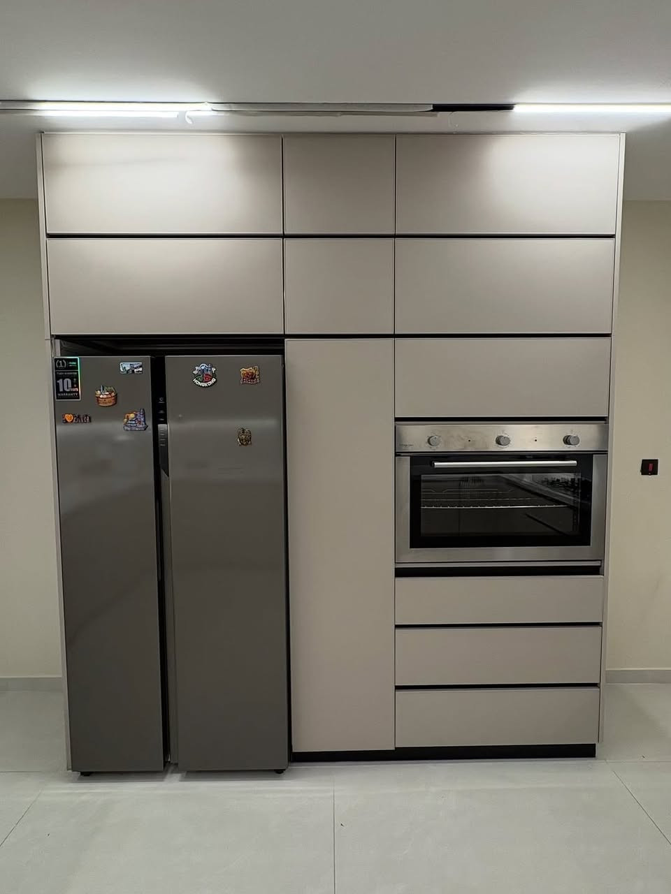 صمم ونفذ مطبخك ع ذوقك !! 
اختار الألوان والتصاميم الحديثة مع شركة ميداس للمطابخ والديكور ✨

ميداس اختيارك الأمثل للجودة والفخامة ✨ 

🔻العنوان/ الرمادي _ شارع 100 _مقابل معمل غاز الرمادي 
🔻للأستفسار حول التنفيذ وطلب التصاميم الاتصال بالارقام : *********** _ ***********
