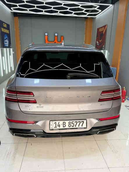 جينسس GV80 موديل 2022 
عملاق كوري بمواصفات المانية 
مواصفات فول مواصفات 5 راكب 

المواصفات:
محرك 4 سلندر 2.5L  توربو
عداد المسافة: 52 ألف كيلو
سمارت بارك (تحريك السيارة بالريمونت)
عين سحرية
كاميرات 360 درجة
رادار أمامي وجانبي وخلفي
تنبيه الخروج عن المسار
حساسات أمامية وجانبية وخلفية
إنارة داخلية متغيرة الألوان
سقف گنتارا
فتحة سقف بانوراما
ستائر خلفية 
جنطة كهربائية
غرفة جلد نيلي مطرز
كرسي السائق مع مساج
تبريد وتدفئة الكراسي الأمامية والخلفية تدفئة
كراسي كهربائية بالكامل
ميموري كرسي السائق
ويل كب حجم 20 إنج 
5 وضعيات قيادة
شحن وايرلس NFC
إنارة ترحيب شعار جينسس

فور ويل
لايتات LED بالكامل
شاشة تحكم
سستم الصوت BANG & OLUFSEN
تحكم ستيرن جهتين
بصمة أبواب وتشغيل + تشغيل عن بعد
باقي المواصفات الاعتيادية 

صور الحادث بلمنشور 
رقم بصرة شبه مميز
اللون : رصاصي فضي / سنوية جديدة بأسمي 
الضرر: شبر بارد جاملغ ايمن + رش الجاملغ فقط /  ونص الدعامية مصبوغ 

ضرر الايرباغ: دركة ودشبول
رقم الشاصي: KMUHBDSBXNU079466

الــســعــر 🟥 :: الـــرد تـلـقـائـي 💎

رقم صـــاحب السيارة: ***********
