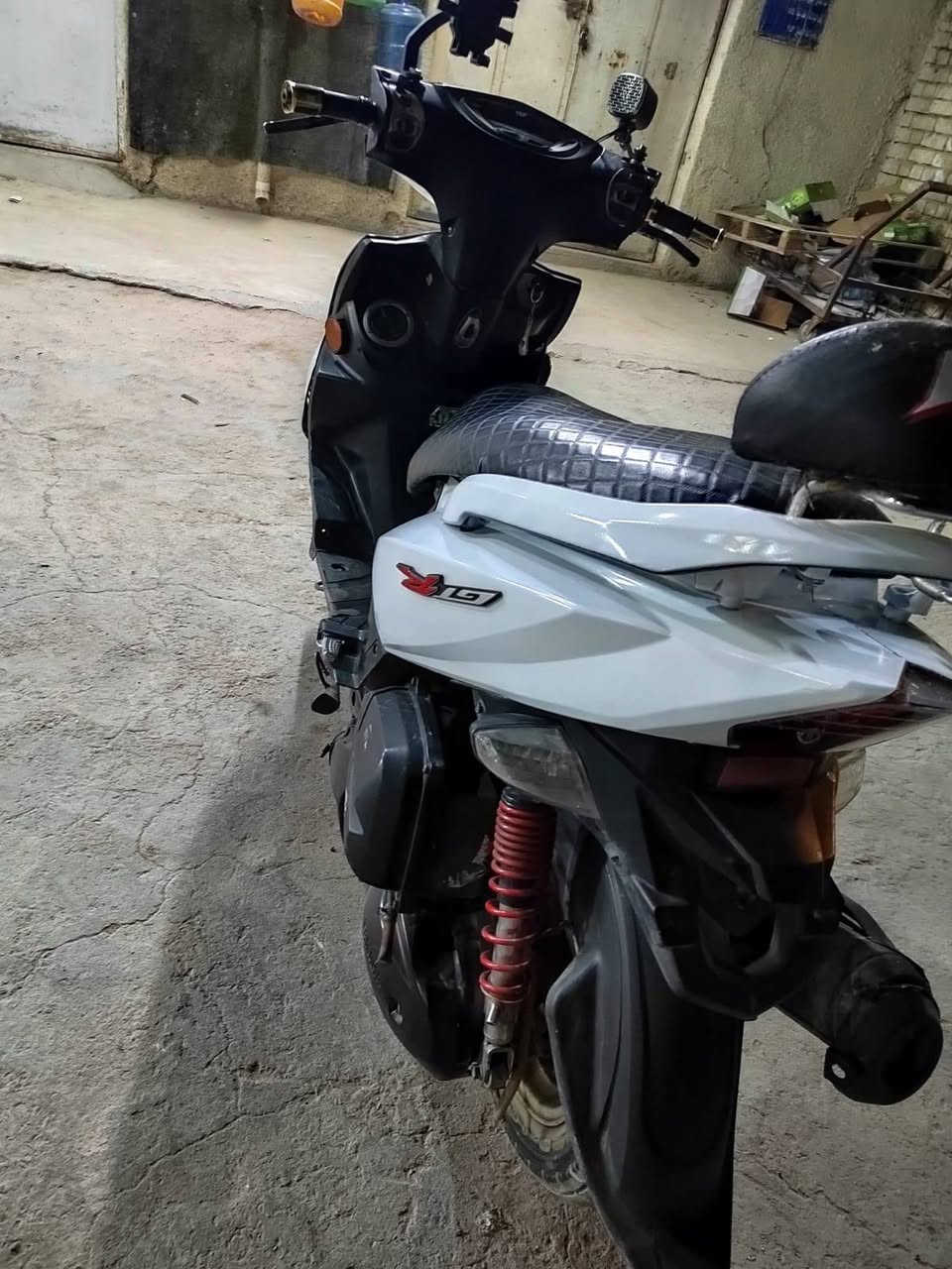 GTR للبيع
دراجه خير من الله نضيفه  نكره سلف 
نقصها ترايش بس والباقي كله نضيف 
السعر خاص *********** واتساب متواجد فقط
