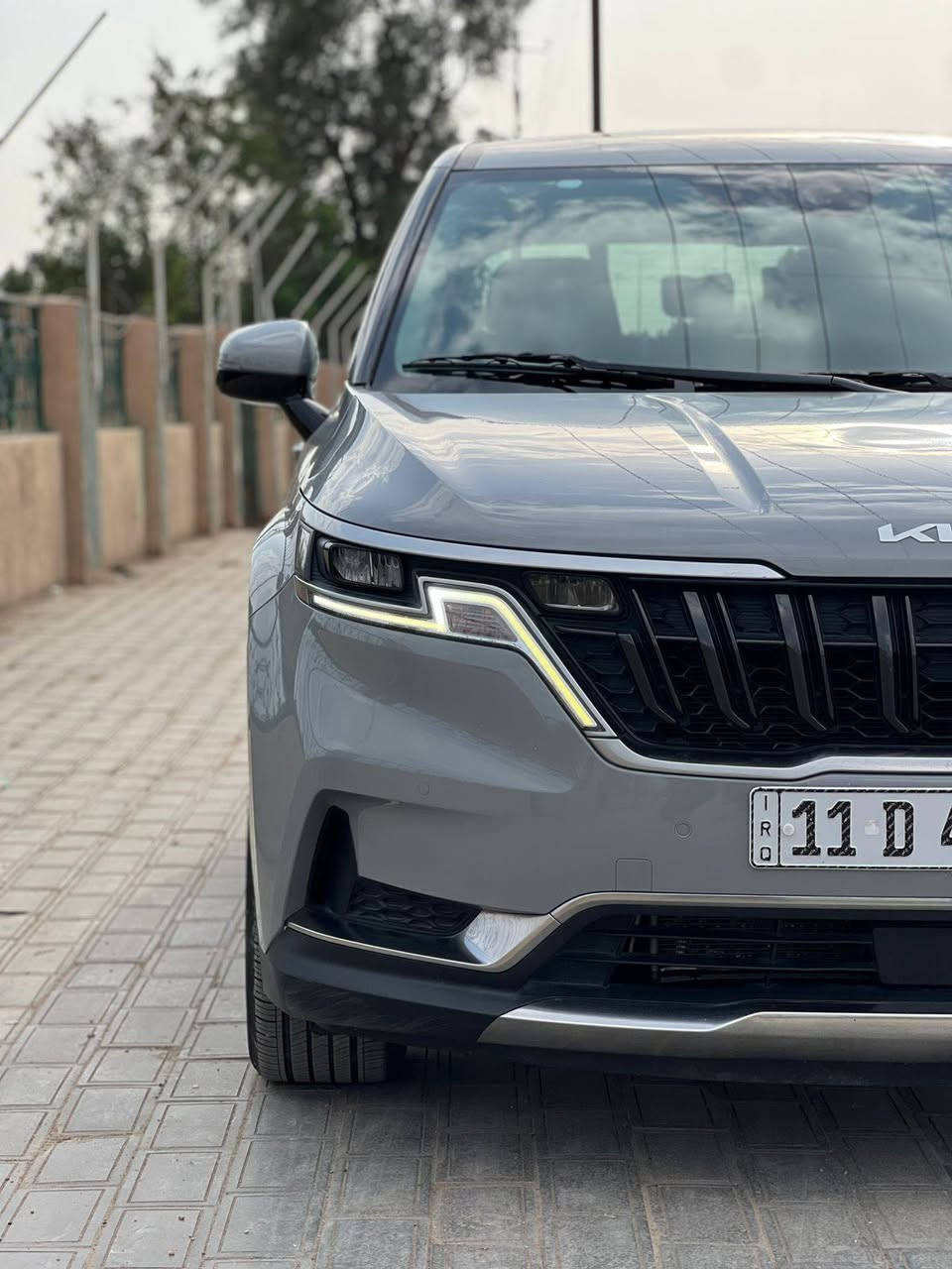 Kia Carnival EX 2024
السيارة وارد امريكي مرقمة بغداد تحويل مباشر 

المواصفات :.
1.رادار أمامي 
2.حساسات أمامية +جانبية +خلفية
3.اشاير بل مري 
4.تشغيل عن بعد 
5.اربع بصمات بل بيبان
6.فتح الابواب عن طريق البصمة 
7. أربع بردات خلفية دفن 
8.عدسات زينون +بگ لايت ليد
9.كامرة خلفية 
10.شاشة چبيرة 
11.جنطة كهرباء شفط
12.تحديد مسار 
13.نقطة عمياء 
14.تحديد مسار 
15.قيادة ذاتية 
16.مثبت سرعة 
17.كشنات جلد لون الاسود منفصل 
18.تدفئة كشنات أمامية
19.سايد بريك بصمة 
20.أوتو هولد
21.اربع مودات قيادة
22.مانع انزلاق 
23.شجن لاسلكي 
24.كامرة داخلية 

. السيارة فول عدة الفتحة بعد هواي مواصفات ما مذكور 

ممشة السيارة :. 44.500 mi

ضرر السيارة :. مبدل چاملغ امامي +صبغ چاملغ خلفي بأمريكا بيها تكحيلات بسيطة 

ترهم بيع أو مراوس 

للاستفسار ***********
